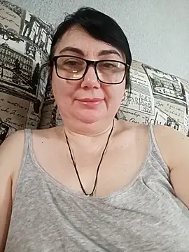 Snapshot of MariSwan222 chatting on March 30, 2026, 9:44 am MariSwan222 online show from March 30, 2026, 9:44 am