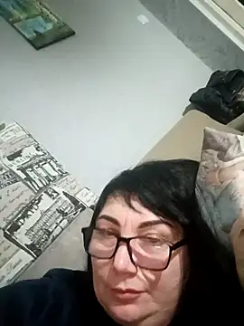 Snapshot of MariSwan222 chatting on December 18, 2025, 8:23 pm MariSwan222 online show from December 18, 2025, 8:23 pm