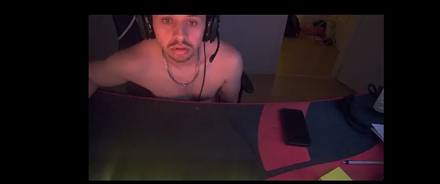 Snapshot of SANDRO594 chatting on December 14, 2025, 5:29 pm SANDRO594 online show from December 14, 2025, 5:29 pm