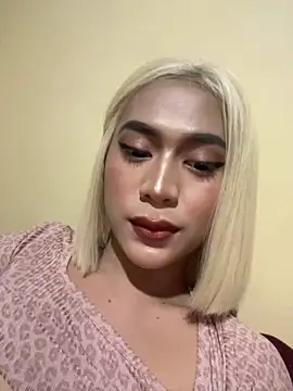 Snapshot of Lucy-penelope chatting on March 24, 2026, 3:56 pm Lucy-penelope online show from March 24, 2026, 3:56 pm