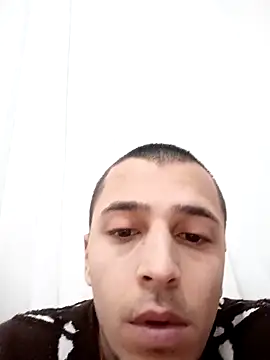 iamzeroo online show from December 14, 2025, 8:03 pm