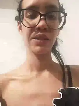 Snapshot of BranquinhaDLC chatting on April 12, 2026, 10:46 pm BranquinhaDLC online show from April 12, 2026, 10:46 pm