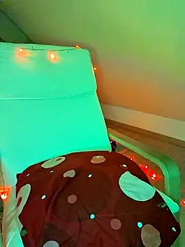 Ghost Pie online show from December 19, 2025, 5:37 pm