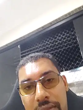 Snapshot of Reis001122 chatting on April 26, 2026, 4:54 am Reis001122 online show from April 26, 2026, 4:54 am
