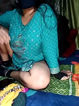 PRIYA BOBITA online show from December 21, 2025, 7:04 pm