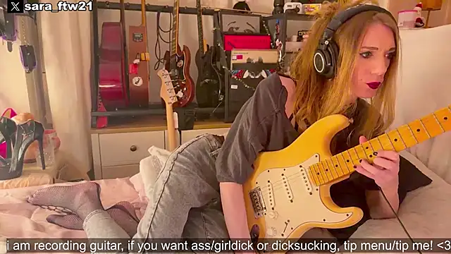 Sara ftw21 online show from March 30, 2026, 7:59 pm