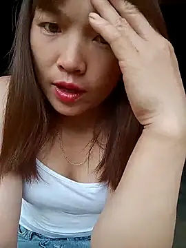 May-Ne online show from April 2, 2026, 5:14 am