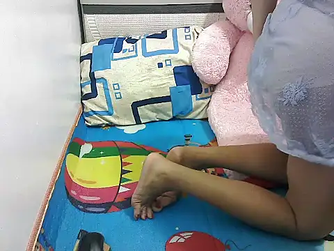 Snapshot of Wetnwild34xx chatting on December 22, 2025, 6:19 pm Wetnwild34xx online show from December 22, 2025, 6:19 pm