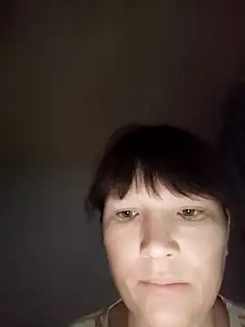 Snapshot of HilaryLover chatting on December 15, 2025, 1:39 pm HilaryLover online show from December 15, 2025, 1:39 pm