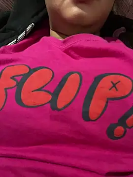 Snapshot of Kajal_kumariiii chatting on December 15, 2025, 10:43 am Kajal kumariiii online show from December 15, 2025, 10:43 am