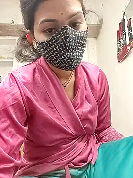 Snapshot of Cut_madhuri chatting on April 24, 2026, 3:19 am Cut madhuri online show from April 24, 2026, 3:19 am