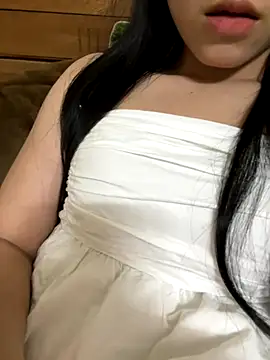 Snapshot of Xuxuxx chatting on December 16, 2025, 11:03 am Xuxuxx online show from December 16, 2025, 11:03 am