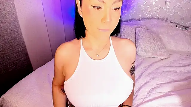 Snapshot of AntonellaFerrerr_1 chatting on May 6, 2026, 4:16 am AntonellaFerrerr 1 online show from May 6, 2026, 4:16 am