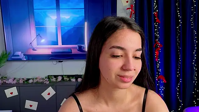Snapshot of EmmyNoel chatting on May 23, 2026, 7:13 pm EmmyNoel online show from May 23, 2026, 7:13 pm