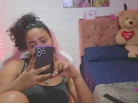 Valery  lovex online show from April 11, 2026, 12:51 am