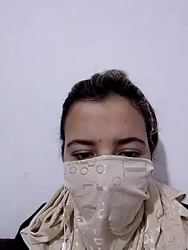 Snapshot of khoukhaarab chatting on December 17, 2025, 9:25 am khoukhaarab online show from December 17, 2025, 9:25 am