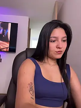 Snapshot of Camila_sanchez25 chatting on April 28, 2026, 8:13 pm Camila sanchez25 online show from April 28, 2026, 8:13 pm