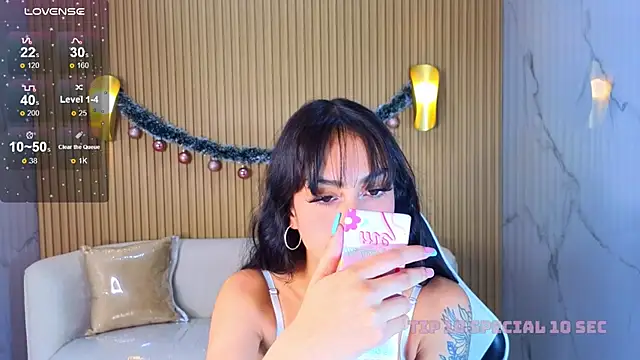 Tifany Tx online show from February 9, 2026, 7:56 pm