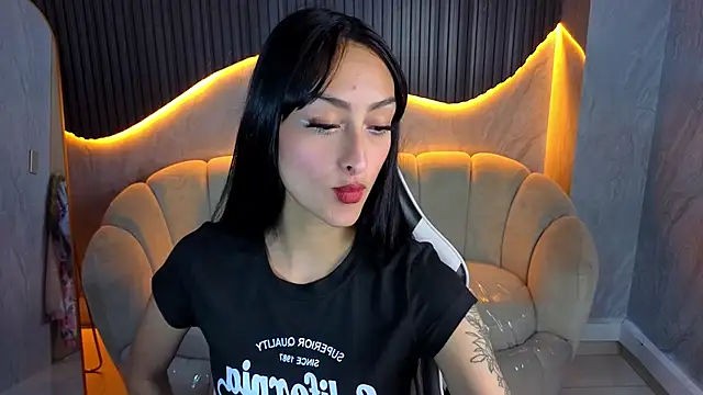 Tifany Tx online show from February 3, 2026, 1:05 pm