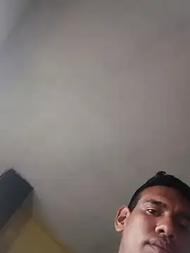 Snapshot of hi2767 chatting on December 16, 2025, 10:14 pm hi2767 online show from December 16, 2025, 10:14 pm