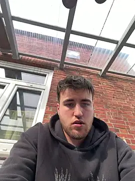 KinkyLovePublic online show from April 17, 2026, 2:09 pm