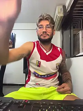 thedragonboyxxx online show from March 28, 2026, 3:18 am