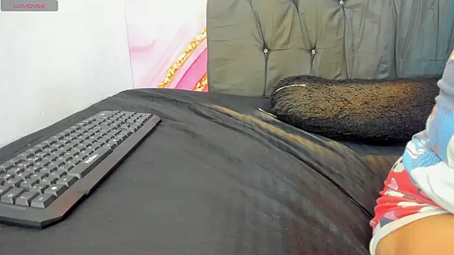 Snapshot of Blair_BigTits chatting on February 5, 2026, 12:01 pm Blair BigTits online show from February 5, 2026, 12:01 pm