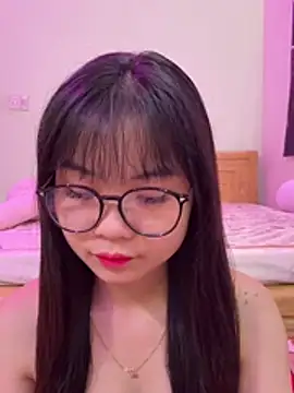 Snapshot of ___KARA___ chatting on February 5, 2026, 12:39 am KARA online show from February 5, 2026, 12:39 am