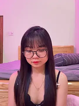 Snapshot of ___KARA___ chatting on February 23, 2026, 2:13 am KARA online show from February 23, 2026, 2:13 am