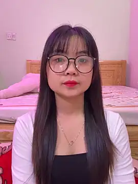 Snapshot of ___KARA___ chatting on February 9, 2026, 1:14 am KARA online show from February 9, 2026, 1:14 am