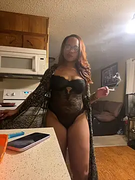 Snapshot of SweeTexasKyn chatting on January 11, 2026, 2:29 am SweeTexasKyn online show from January 11, 2026, 2:29 am