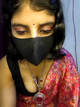 Snapshot of Zaayaa_2 chatting on January 13, 2026, 4:33 pm Zaayaa 2 online show from January 13, 2026, 4:33 pm