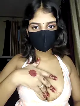 Snapshot of Zaayaa_2 chatting on February 5, 2026, 6:37 pm Zaayaa 2 online show from February 5, 2026, 6:37 pm