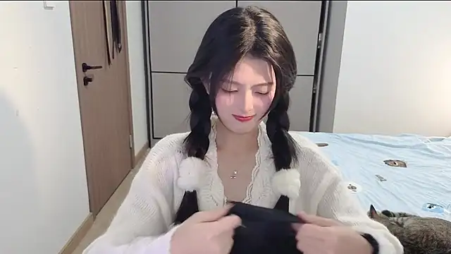 Koikoi    online show from January 12, 2026, 2:02 pm