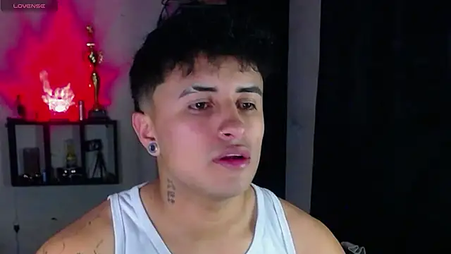 Snapshot of boy_nathy chatting on December 18, 2025, 11:19 pm boy nathy online show from December 18, 2025, 11:19 pm