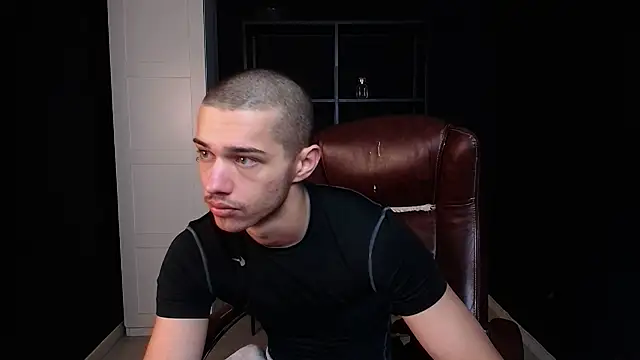 KaydenDrew online show from February 1, 2026, 5:27 am