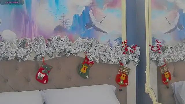 Snapshot of EfiMeyer chatting on December 20, 2025, 5:10 am EfiMeyer online show from December 20, 2025, 5:10 am