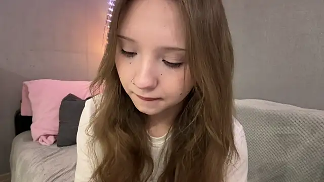 Snapshot of Princessofcashe chatting on April 25, 2026, 5:21 pm Princessofcashe online show from April 25, 2026, 5:21 pm