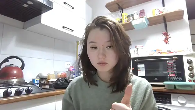 Snapshot of VelmaMaasch chatting on December 16, 2025, 2:43 pm VelmaMaasch online show from December 16, 2025, 2:43 pm