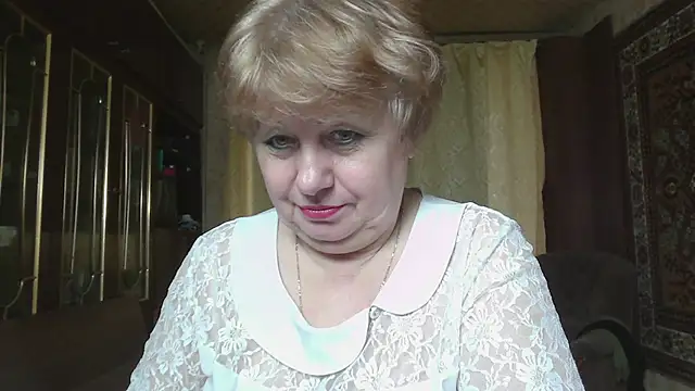 Snapshot of Casey_peach chatting on May 13, 2026, 6:20 am Casey peach online show from May 13, 2026, 6:20 am