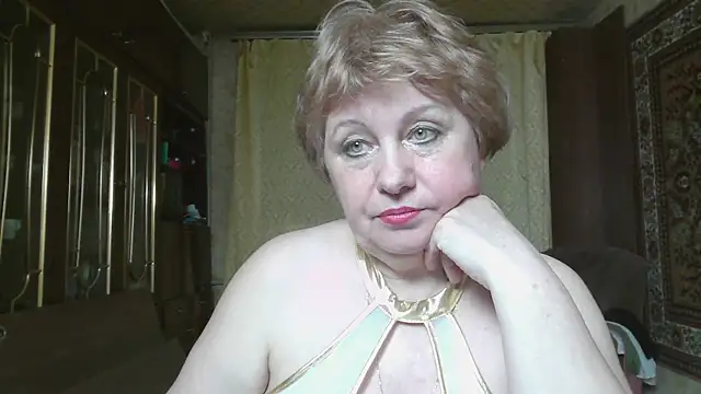 Snapshot of Casey_peach chatting on May 26, 2026, 4:27 pm Casey peach online show from May 26, 2026, 4:27 pm