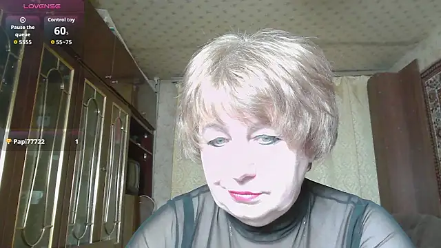 Snapshot of Casey_peach chatting on February 9, 2026, 4:10 am Casey peach online show from February 9, 2026, 4:10 am