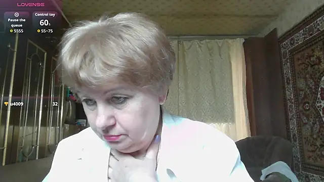 Snapshot of Casey_peach chatting on April 23, 2026, 6:09 am Casey peach online show from April 23, 2026, 6:09 am