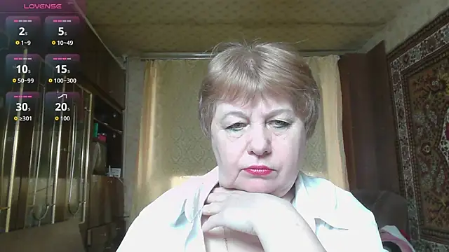 Snapshot of Casey_peach chatting on April 24, 2026, 4:03 am Casey peach online show from April 24, 2026, 4:03 am
