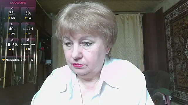 Snapshot of Casey_peach chatting on May 4, 2026, 5:38 pm Casey peach online show from May 4, 2026, 5:38 pm