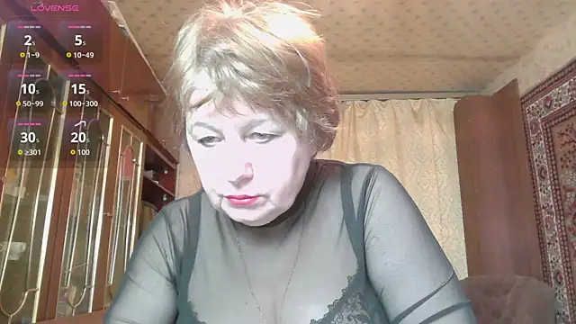 Snapshot of Casey_peach chatting on February 8, 2026, 2:42 am Casey peach online show from February 8, 2026, 2:42 am