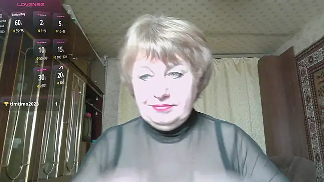 Snapshot of Casey_peach chatting on February 12, 2026, 4:12 am Casey peach online show from February 12, 2026, 4:12 am