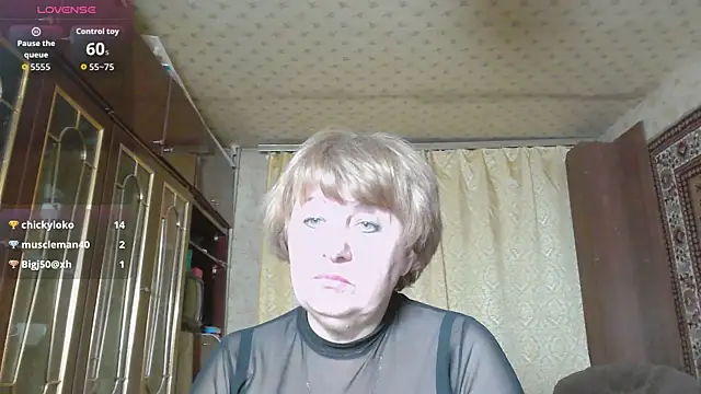 Snapshot of Casey_peach chatting on February 19, 2026, 6:27 pm Casey peach online show from February 19, 2026, 6:27 pm