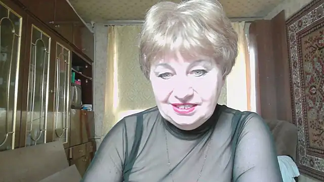 Snapshot of Casey_peach chatting on May 2, 2026, 4:50 am Casey peach online show from May 2, 2026, 4:50 am