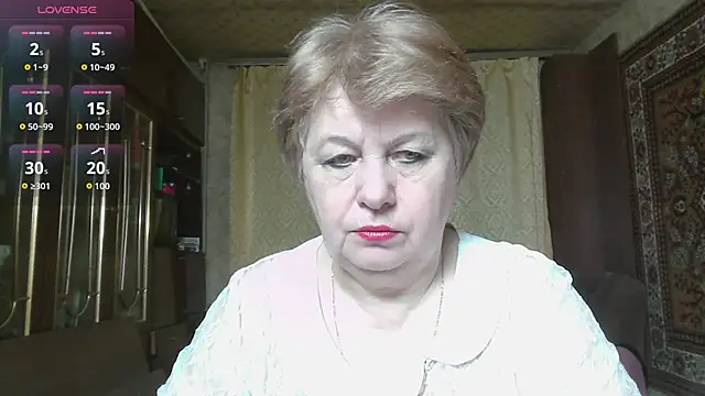 Snapshot of Casey_peach chatting on April 27, 2026, 4:10 am Casey peach online show from April 27, 2026, 4:10 am
